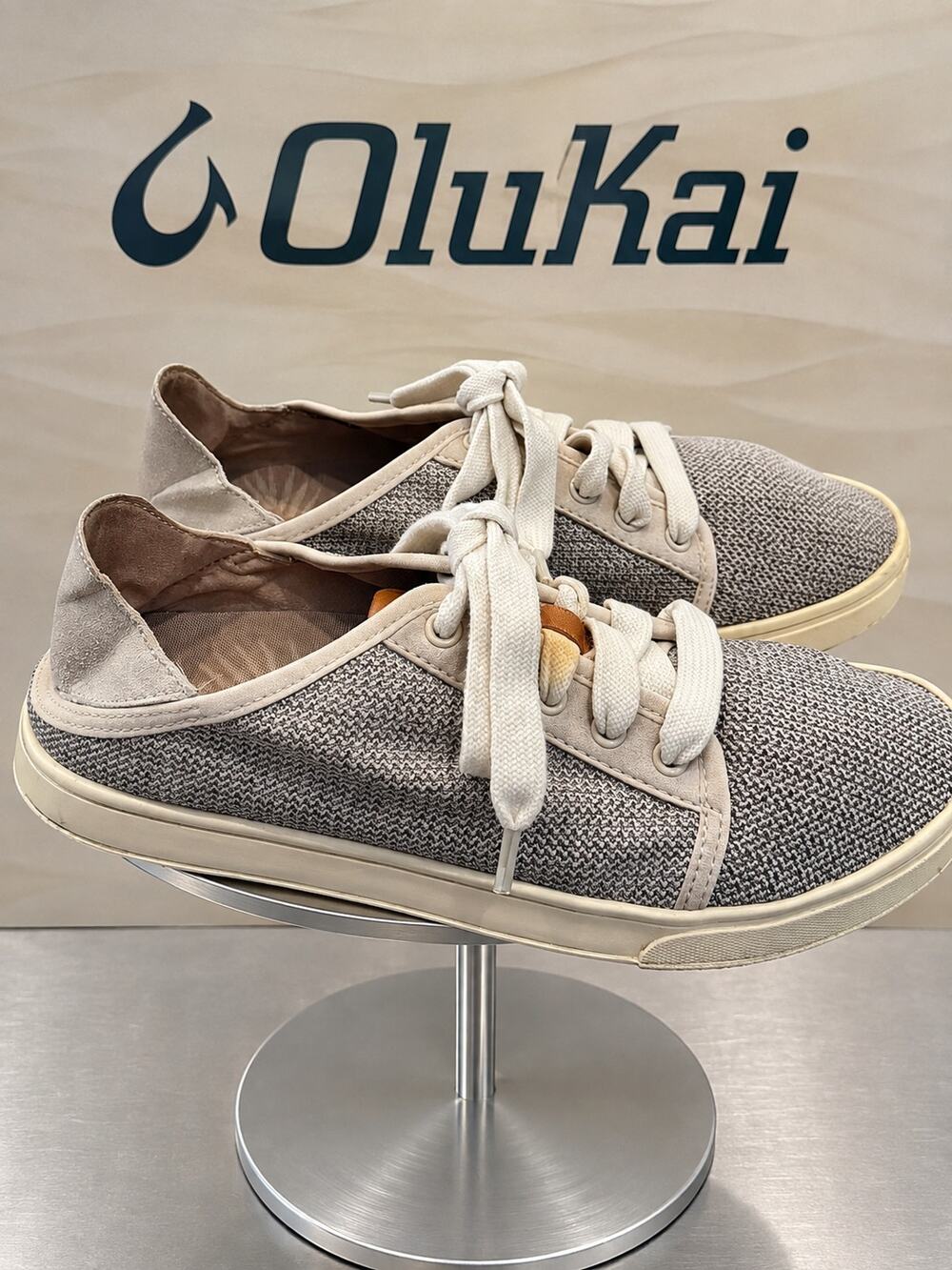 OluKai Pehuea Li Tapa Mesh Drop-In Heel Sneakers 20379-2020 Women’s 7.5